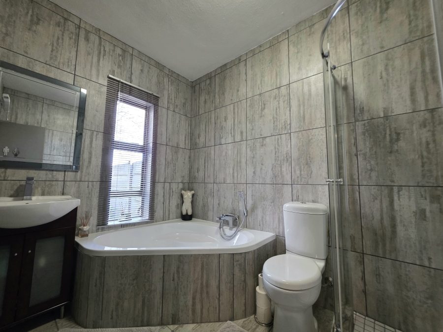3 Bedroom Property for Sale in Riebeeckstad Free State